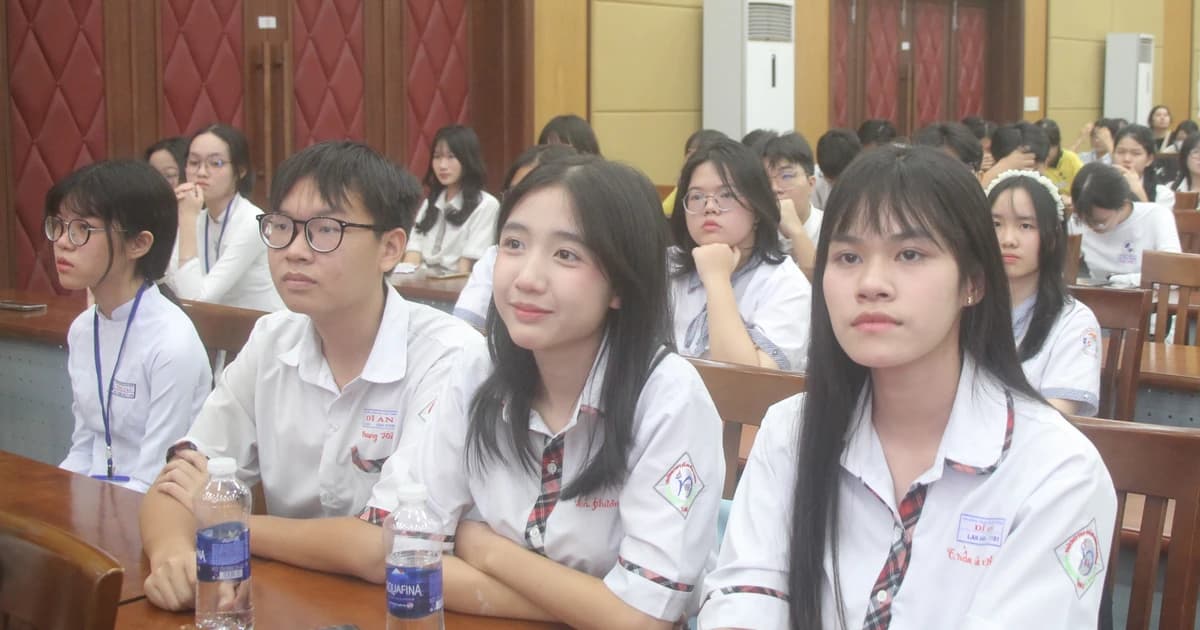 Học sinh TPHCM hùng biện tiếng Nhật về ‘điều tử tế’