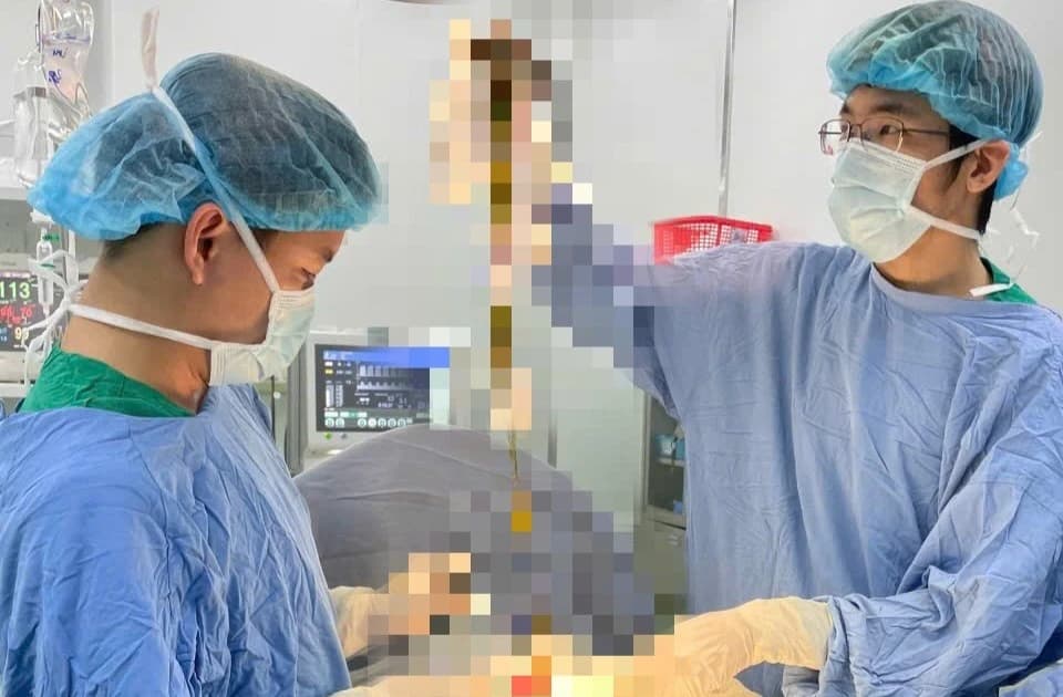 Mắc bệnh hiếm gặp, bé trai được các bác sĩ Đà Nẵng cứu chữa thành công