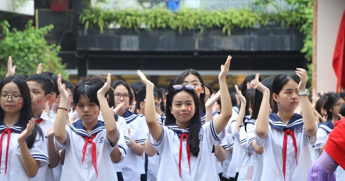 Phụ huynh học sinh lớp 1, lớp 6 tại TP HCM rà soát dữ liệu tuyển sinh từ hôm nay