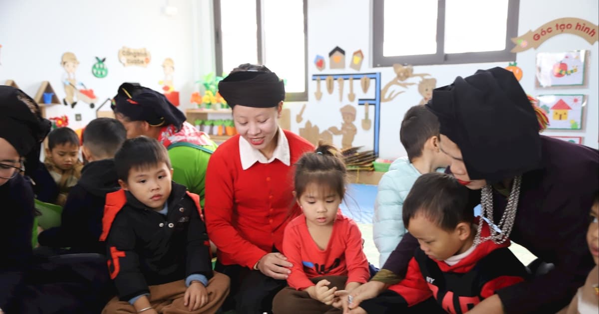 Cấm giáo viên ép học sinh, phụ huynh tham gia hoạt động 'tự nguyện'