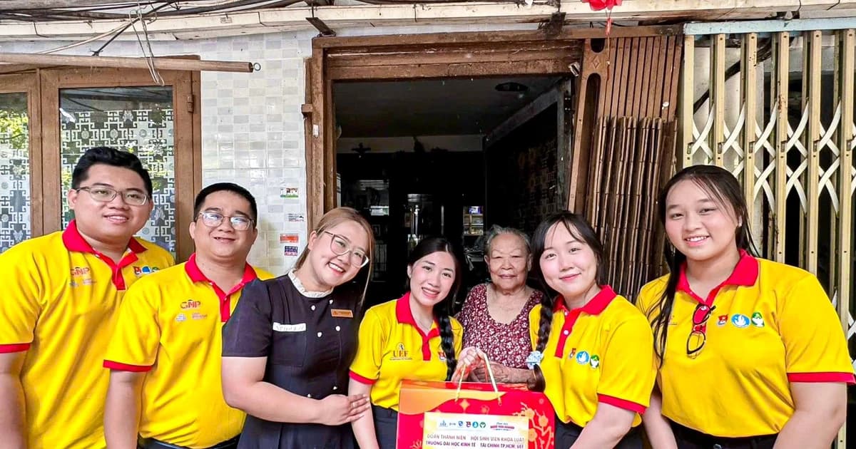 Sắc xuân lan tỏa từ những bước chân tình nguyện