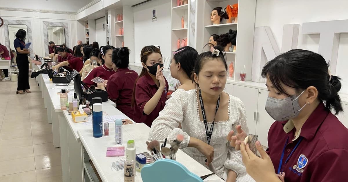 Có nên chạy theo danh tiếng của trường?