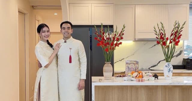 Sao Việt trổ tài vào bếp làm mâm cỗ tinh tế, sắc màu cúng ông Công ông Táo