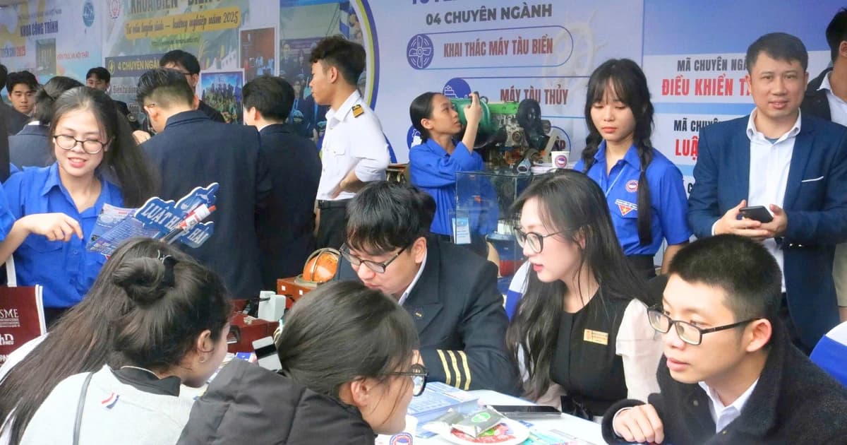 Tuyển sinh đại học: Gắn chỉ tiêu với chất lượng đào tạo