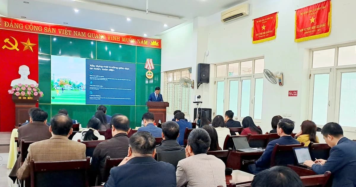 Thái Nguyên hướng tới mục tiêu ‘Trường học xanh - số - hạnh phúc’