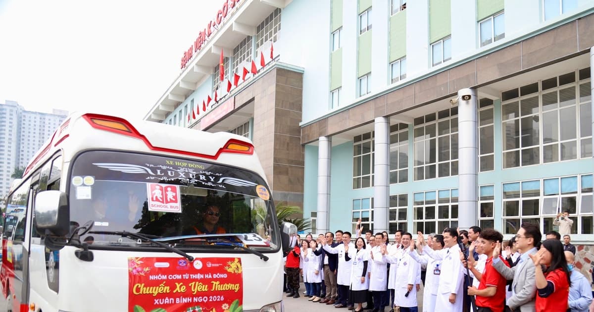 Chuyến xe yêu thương đưa bệnh nhân ung thư về quê đón Tết