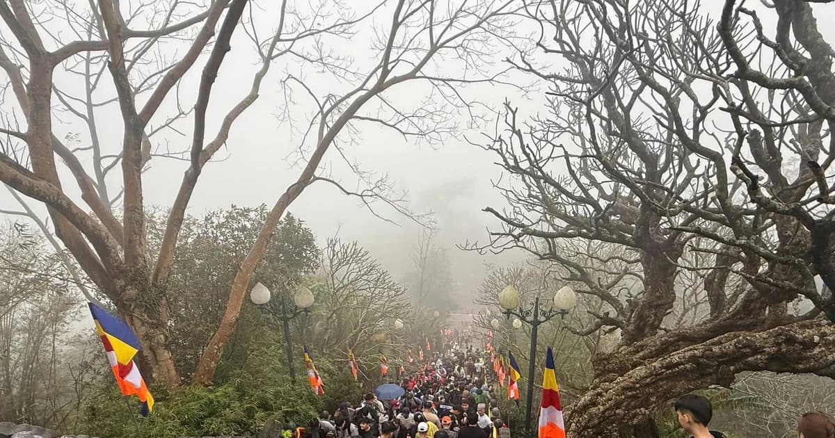 Giữ giá trị di sản trong mùa lễ hội