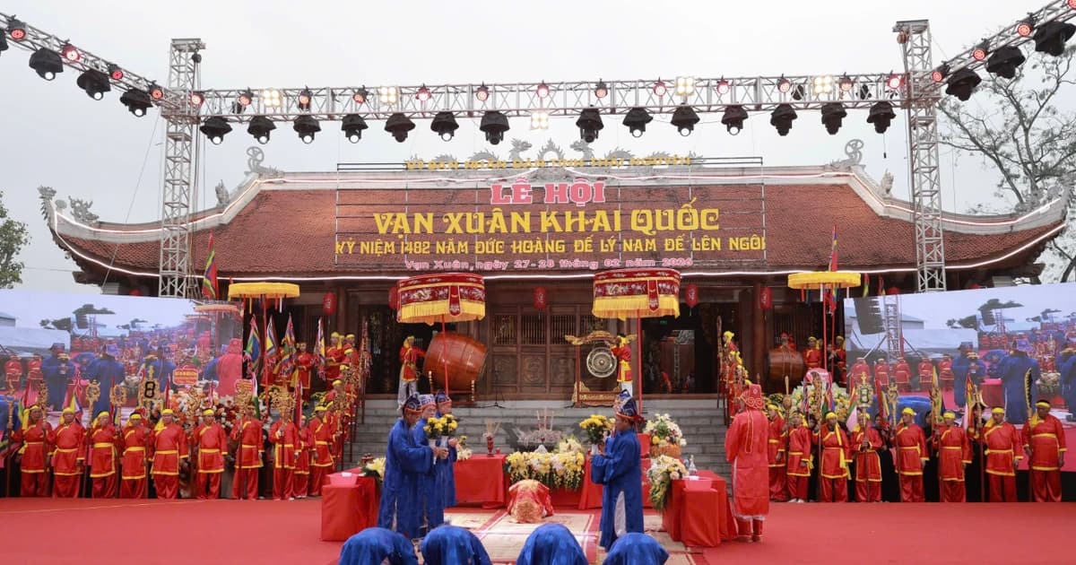 Lễ hội Vạn Xuân khai Quốc lan tỏa giá trị lịch sử dân tộc