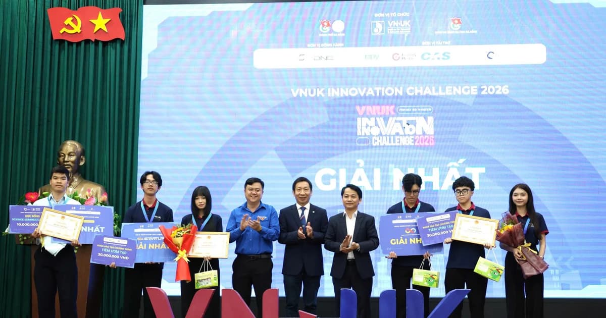 Khẩu trang chống mờ cho người đeo kính đạt giải Nhất Thách thức Đổi mới sáng tạo