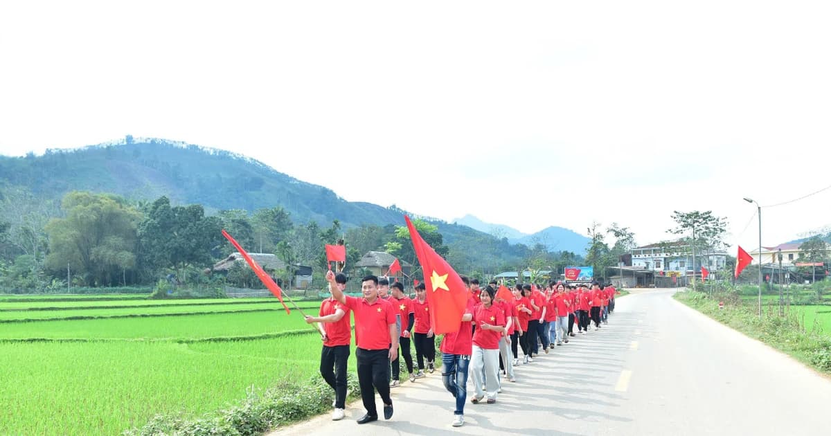 Học sinh vùng cao Tuyên Quang sôi nổi tham gia hoạt động tuyên truyền bầu cử