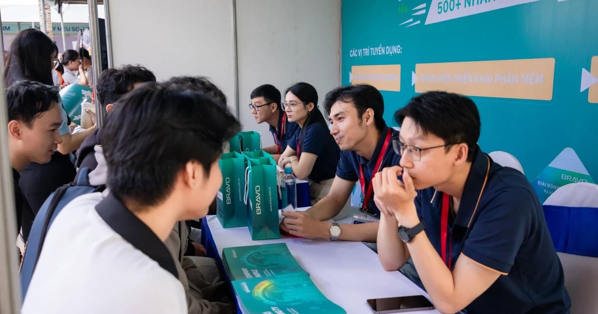 Cơn sốt ngành 'hot' và bài toán chọn nghề