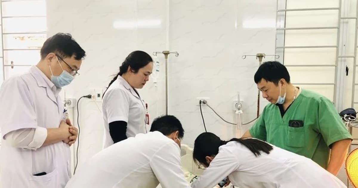 Cứu sống cháu bé hơn 2 tuổi bị hóc hạt nhãn