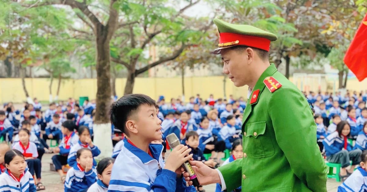 Hà Tĩnh tăng 'hàng rào' phòng ngừa bạo lực học đường trong trường học