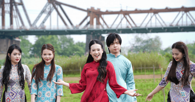 Nguyễn Thụy Hải Anh phát hành MV ‘Phố cổ’ cùng album đầu tay