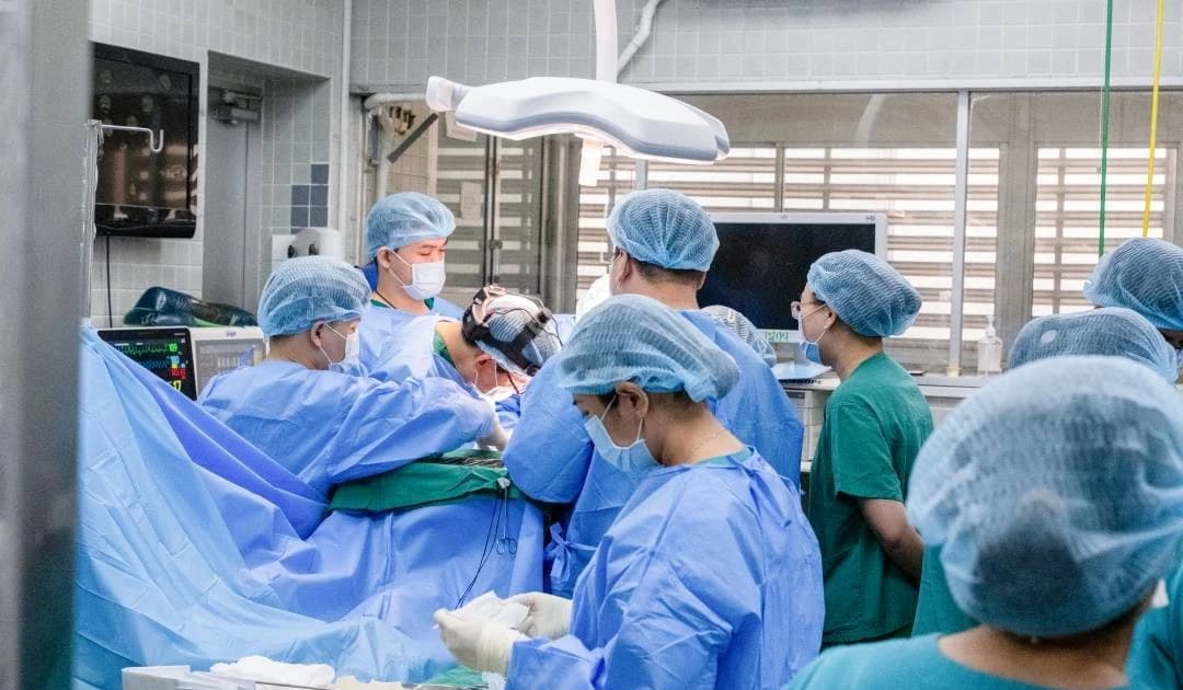 8 chuyên khoa cứu bệnh nhân ung thư hốc mũi giai đoạn muộn