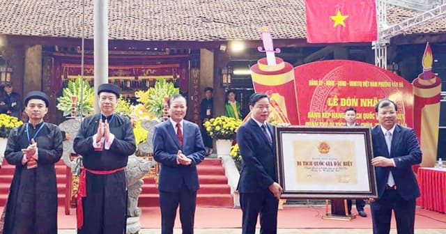 Bắc Ninh: Quần thể di tích đình, chùa, từ chỉ Thổ Hà đón nhận Bằng xếp hạng Di tích quốc gia đặc biệt