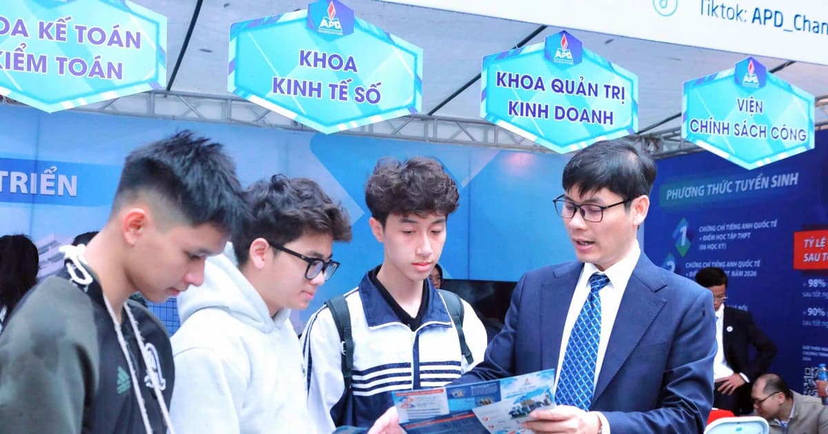 Nhiều trường đón đầu xu hướng đào tạo về công nghệ số