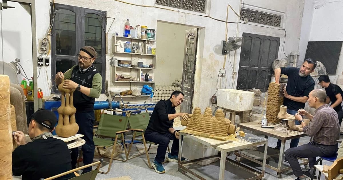 Ghé Bát Tràng ngắm 'gốm Phồn' đầu Xuân