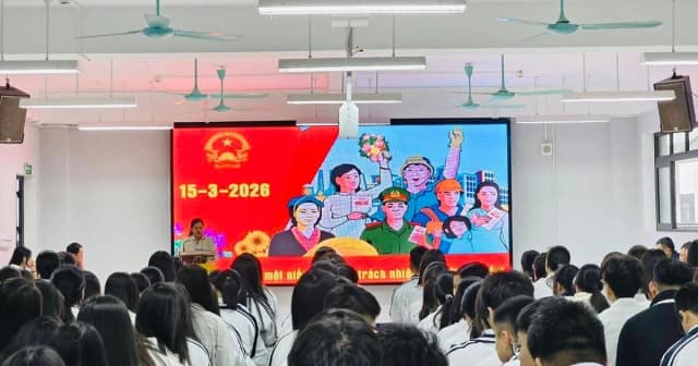 Đa dạng hoạt động hướng về ngày hội bầu cử trong trường học tại Tuyên Quang