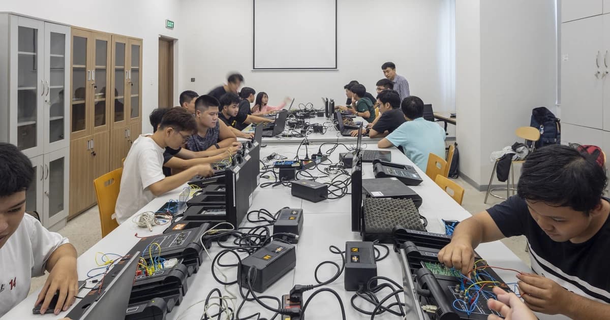 Nhân lực ngành vi mạch: Đào tạo phải gắn liền thực tiễn