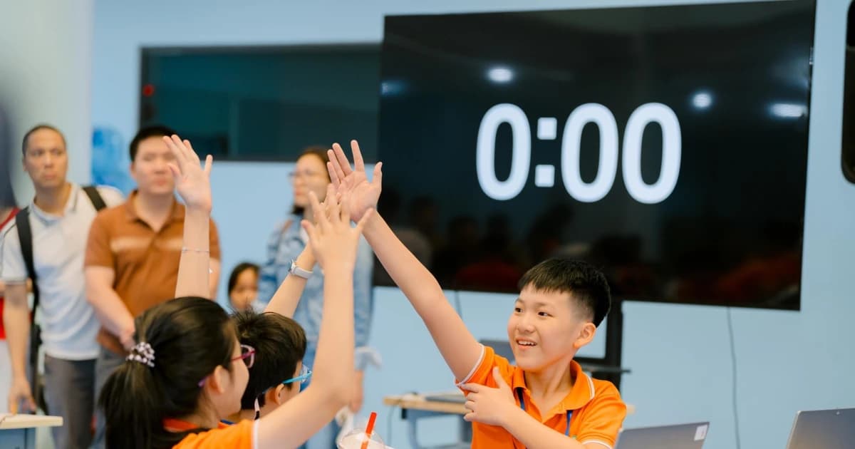 Giải thưởng AI & Robotics 7 tỷ đồng thu hút gần 6.000 học sinh tranh tài