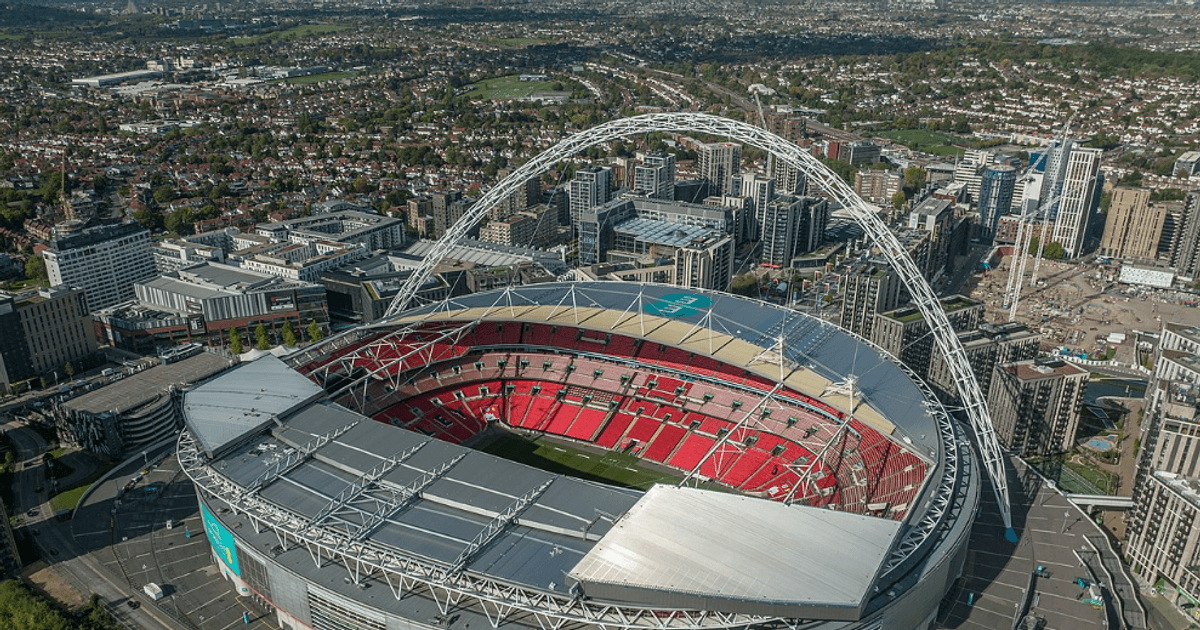 'Trốn vé' bóng đá trở thành hành vi phạm tội ở Anh