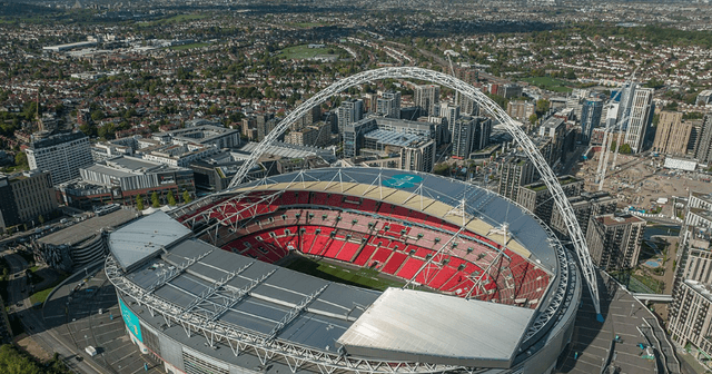 'Trốn vé' bóng đá trở thành hành vi phạm tội ở Anh