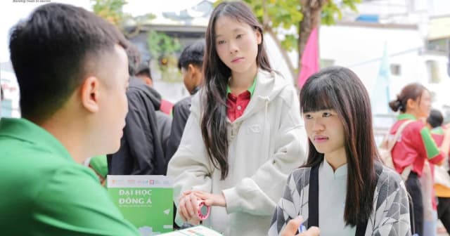 Đà Nẵng đẩy mạnh tư vấn hướng nghiệp cho học sinh hệ Giáo dục thường xuyên