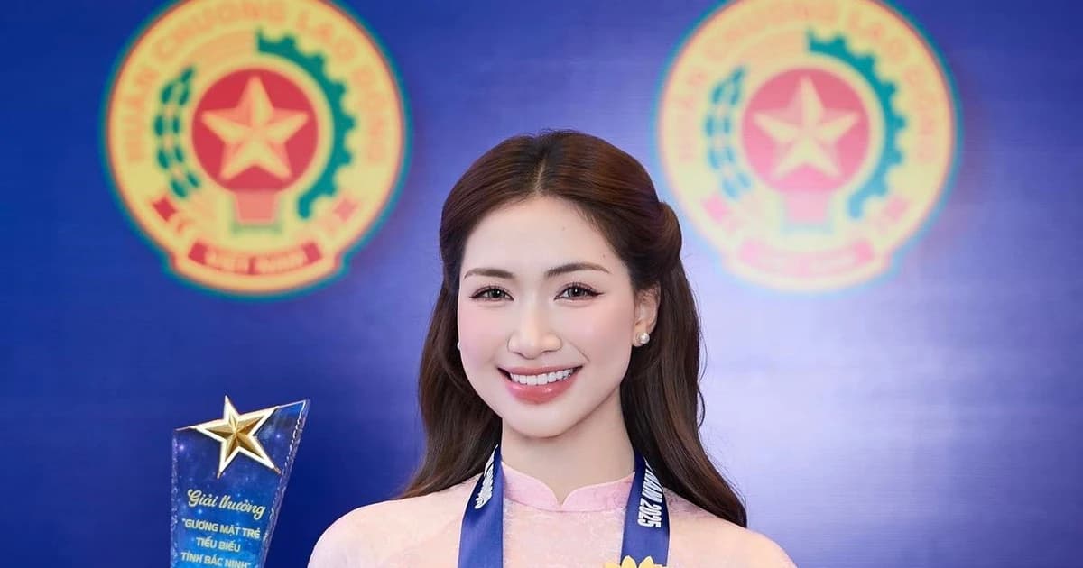 Hòa Minzy đón ‘tin vui' sau khi lọt top 10 Gương mặt trẻ Việt Nam tiêu biểu