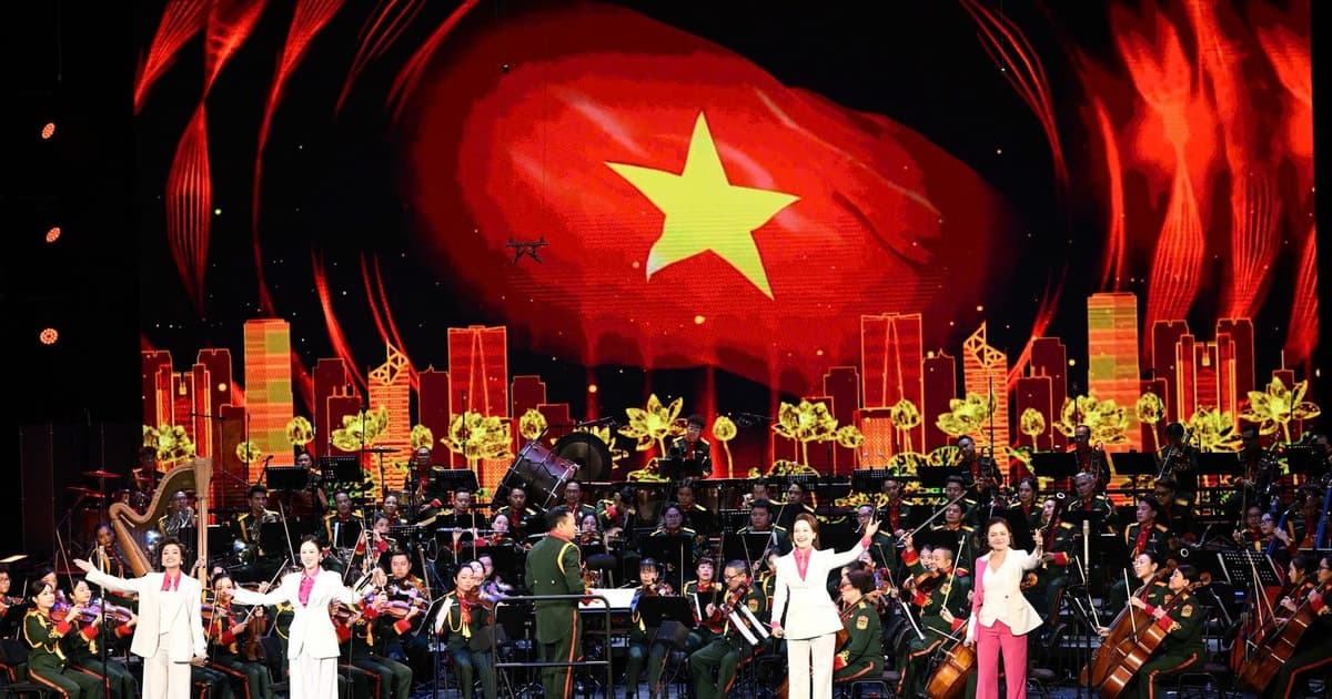 'Thanh âm dưới ánh mặt trời': Dấu ấn ra mắt Dàn nhạc Giao hưởng Quân đội