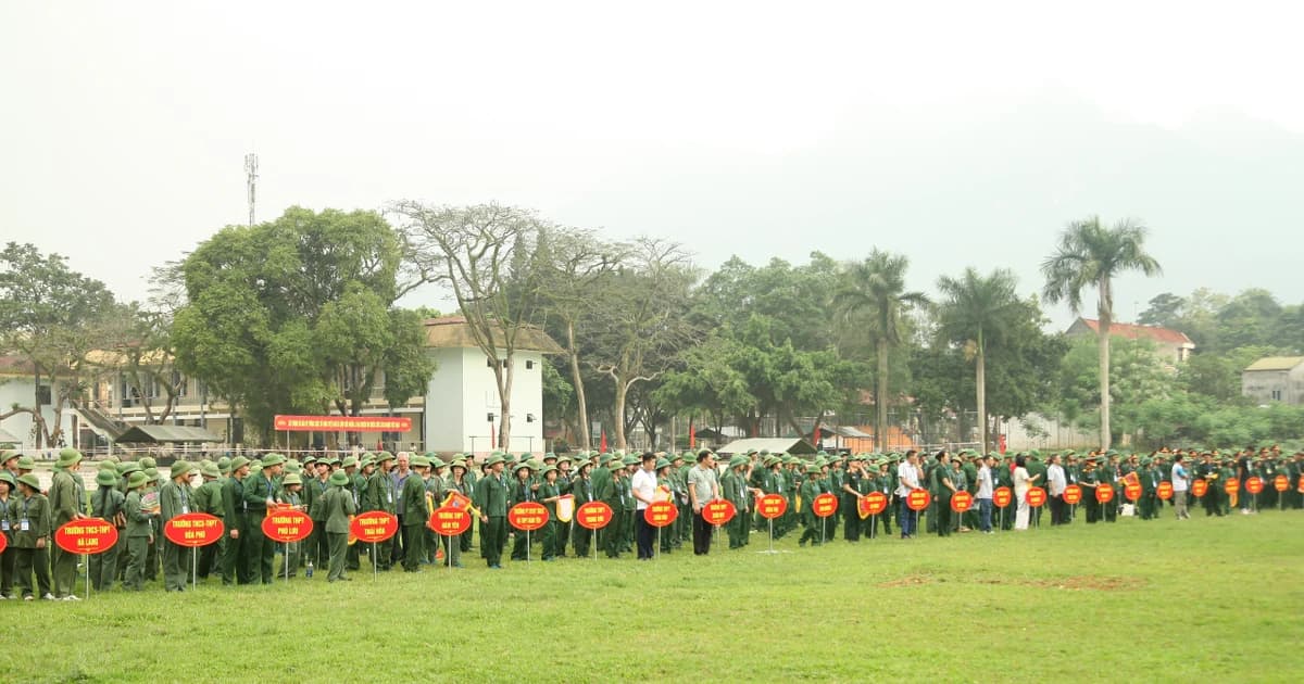 Hội thao Giáo dục Quốc phòng an ninh thu hút 666 học sinh THPT tại Tuyên Quang