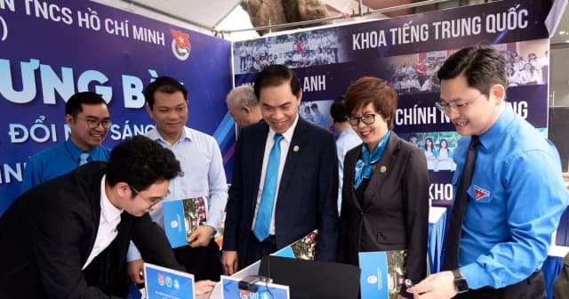 Tuổi trẻ Trường ĐH Mở Hà Nội làm chủ công nghệ và sẵn sàng hội nhập