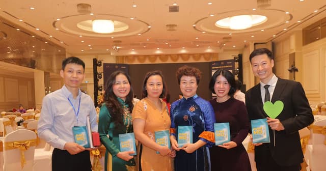Đại học Kinh tế Quốc dân khai giảng khóa đào tạo lãnh đạo điều hành cao cấp NEU