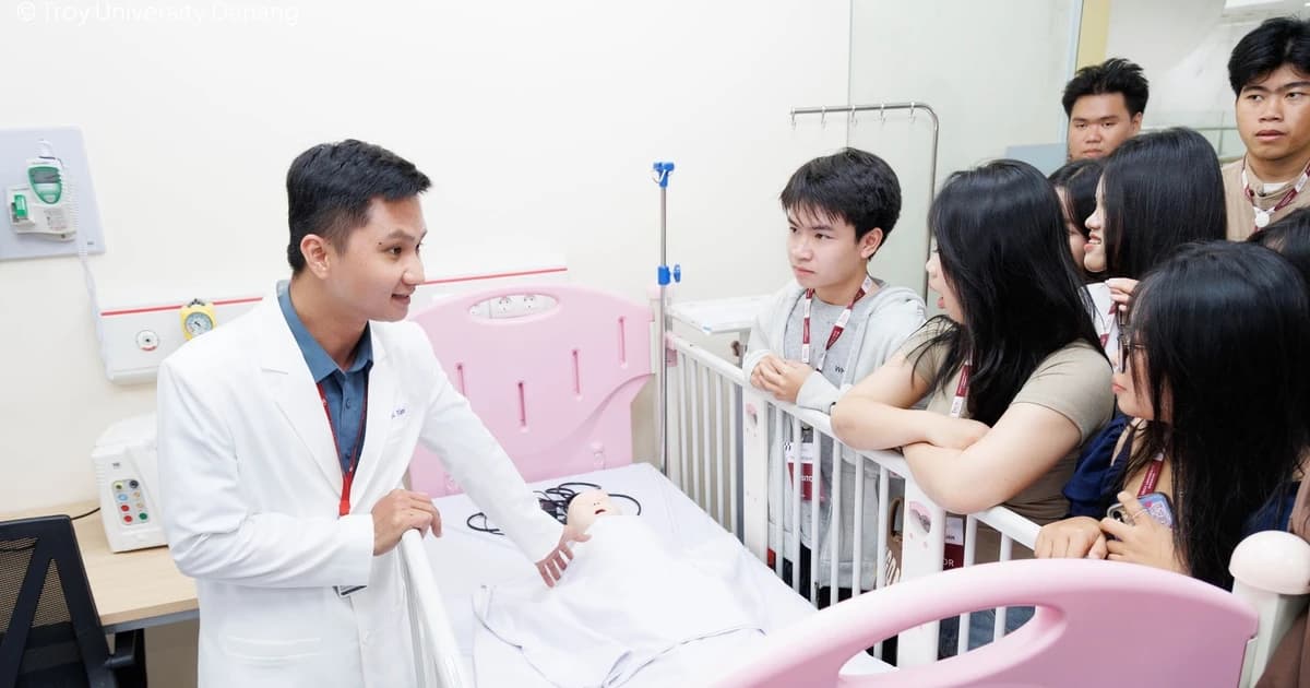 Xây dựng ngân hàng đề: Chủ động thích ứng, nâng chất ôn tập