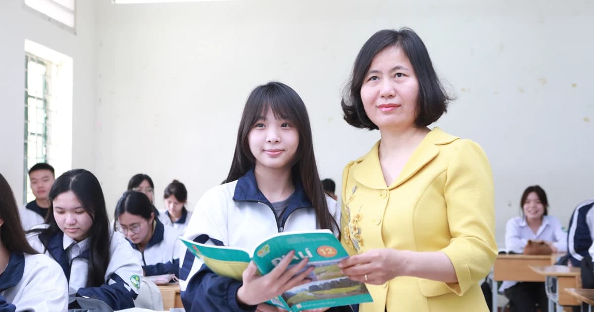 Ôn thi tốt nghiệp THPT nhóm môn Khoa học xã hội: Tăng đọc hiểu, rèn kỹ năng phân tích