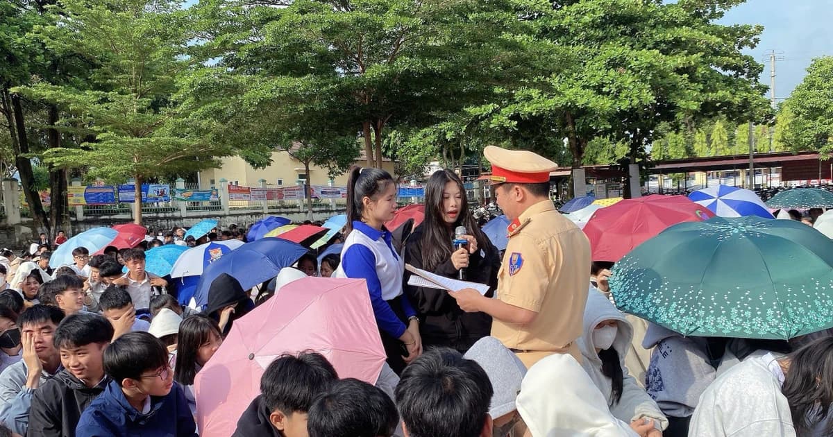 An toàn giao thông cho học sinh: Lấp 'khoảng trống' trong nhận thức
