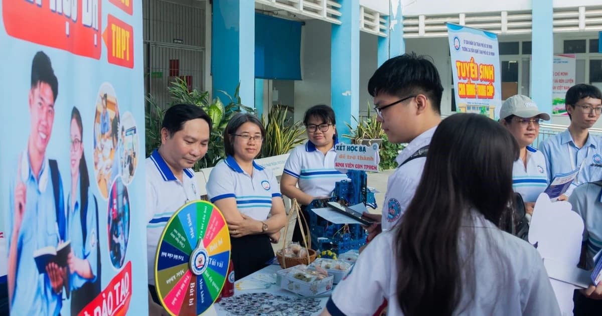 Định hướng nghề nghiệp và phát triển kỹ năng trong kỷ nguyên số: Không vào đại học có phải là thất bại?