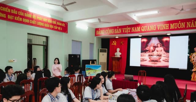 Làm mới cách dạy và học Ngữ văn bằng tích hợp tiếng Anh và STEM