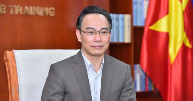 Bộ trưởng Hoàng Minh Sơn đề nghị mở rộng học bổng ở các lĩnh vực trọng điểm