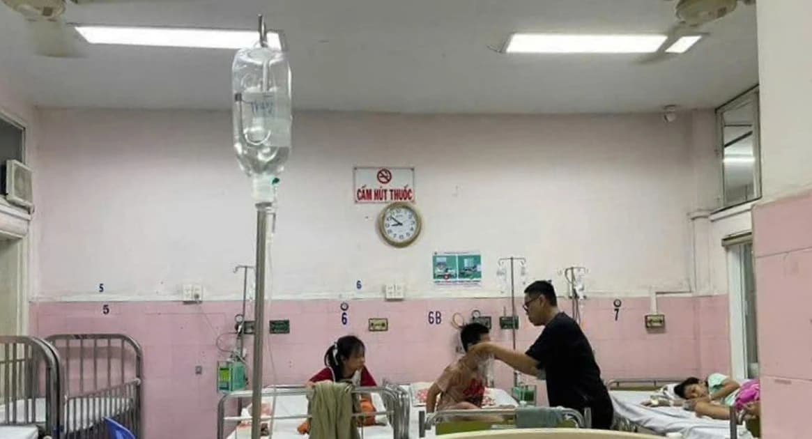 Cơ sở y tế ở TPHCM tiếp nhận 53 ca nghi ngờ ngộ độc thực phẩm