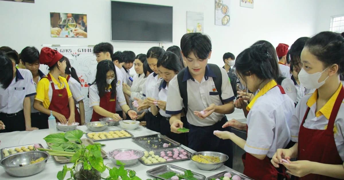 Gần 2.000 học sinh trải nghiệm, khám phá ngành nghề tại Trường CĐ Kiên Giang