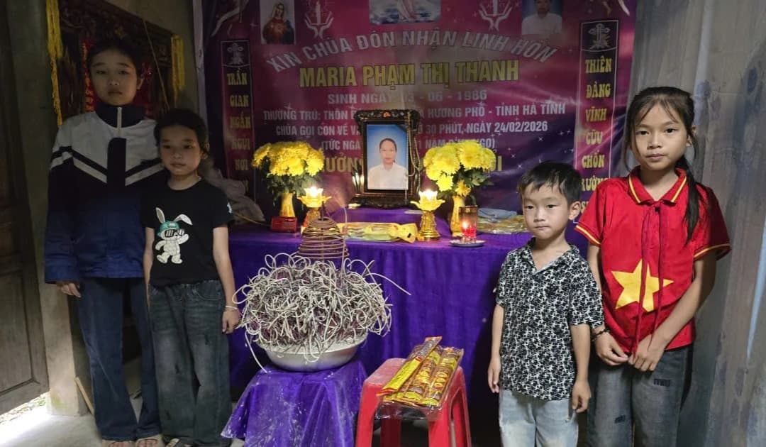 Những bữa cơm độn rau rừng của 5 đứa trẻ mồ cô mẹ, cha đổ bệnh ốm đau