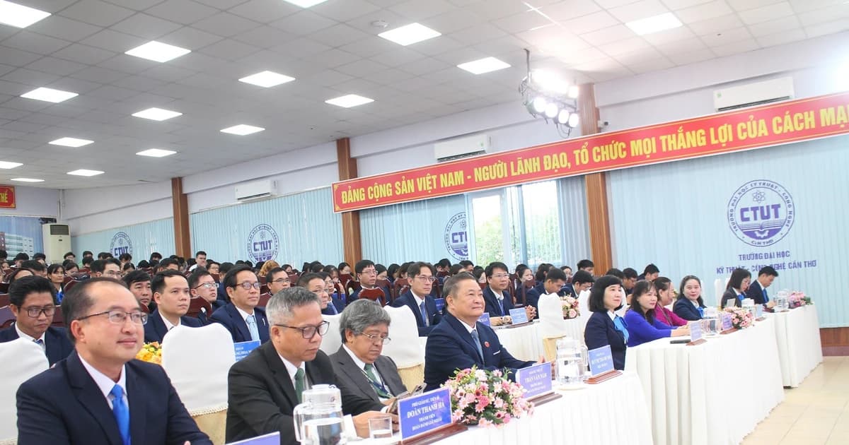 Khảo sát chính thức đánh giá ngoài Trường ĐH Kỹ thuật - Công nghệ Cần Thơ