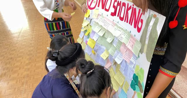 Nhà trường và gia đình cùng tạo 'lá chắn' ngăn chặn khói thuốc lá
