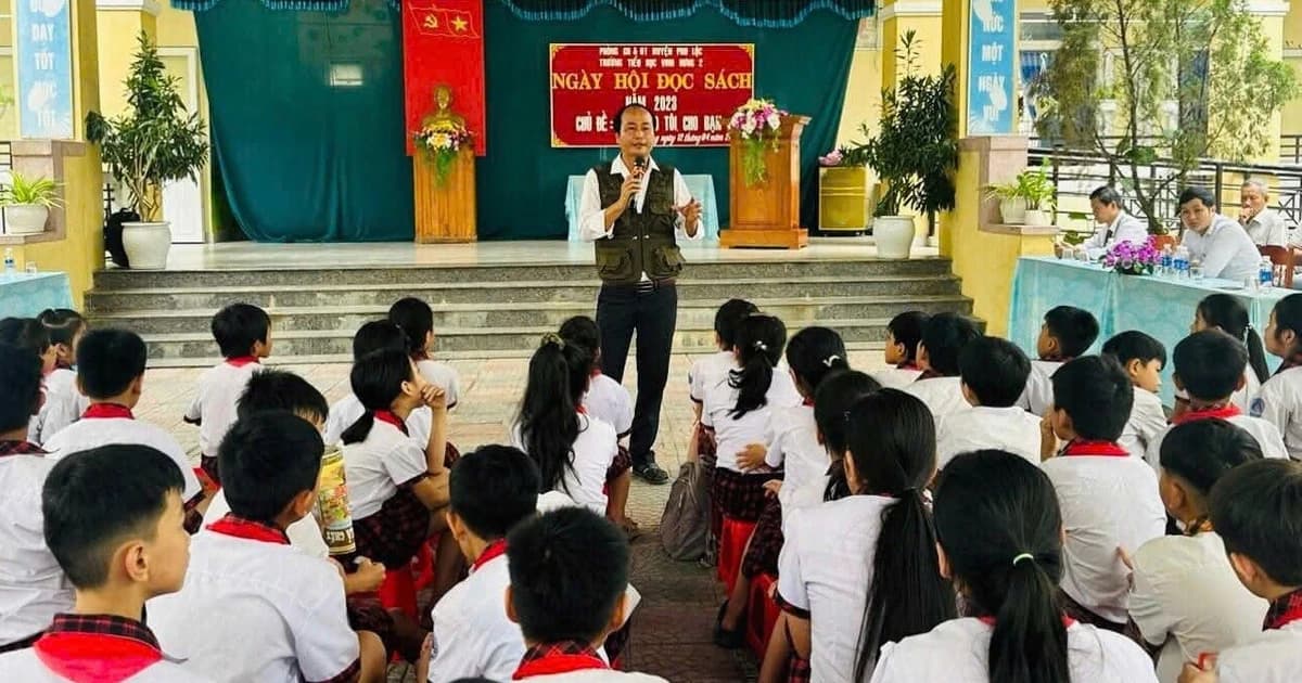 Cùng đọc và trân trọng con chữ