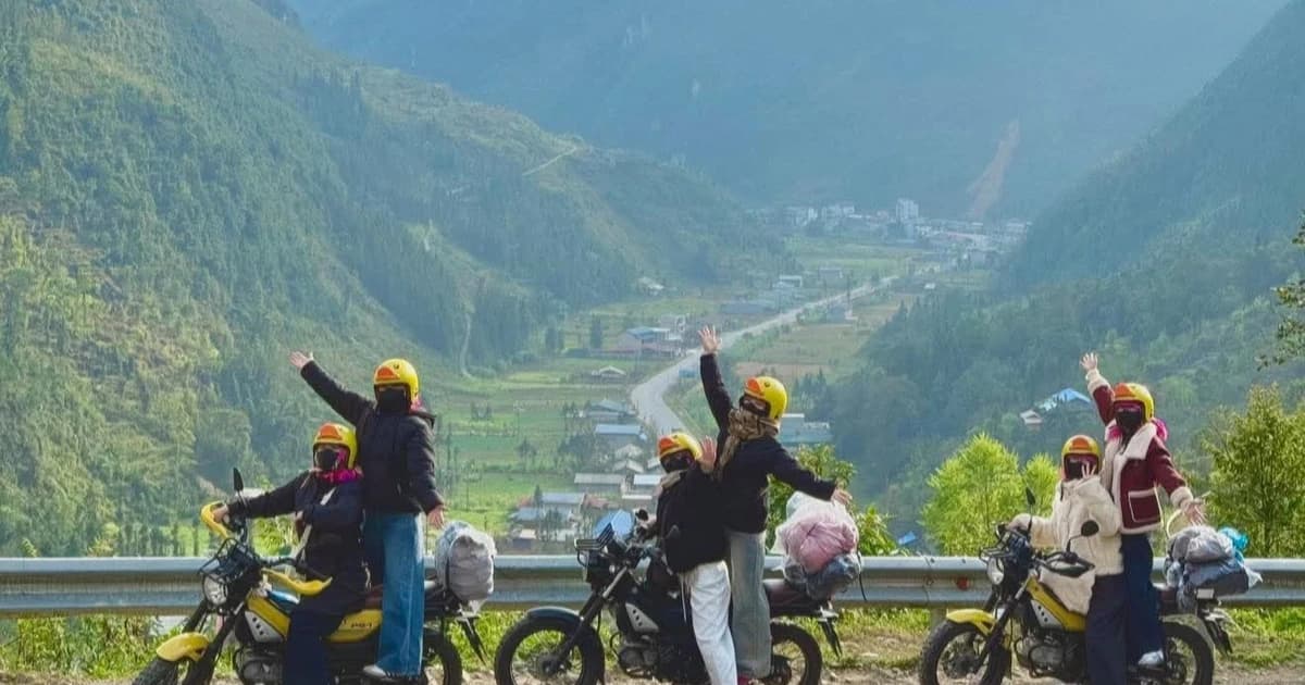 Siết quản lý tour mô tô tại Cao nguyên đá Đồng Văn