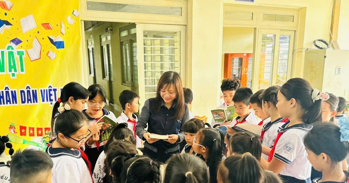 TPHCM miễn phí sách giáo khoa cho toàn bộ học sinh công lập và tư thục