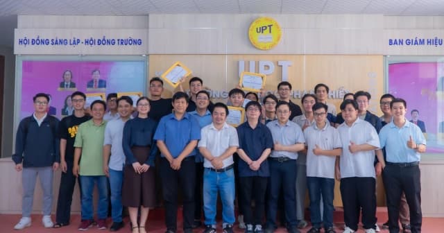 Hơn 50 học viên tham gia lớp học thuật toán lượng tử tại Phan Thiết