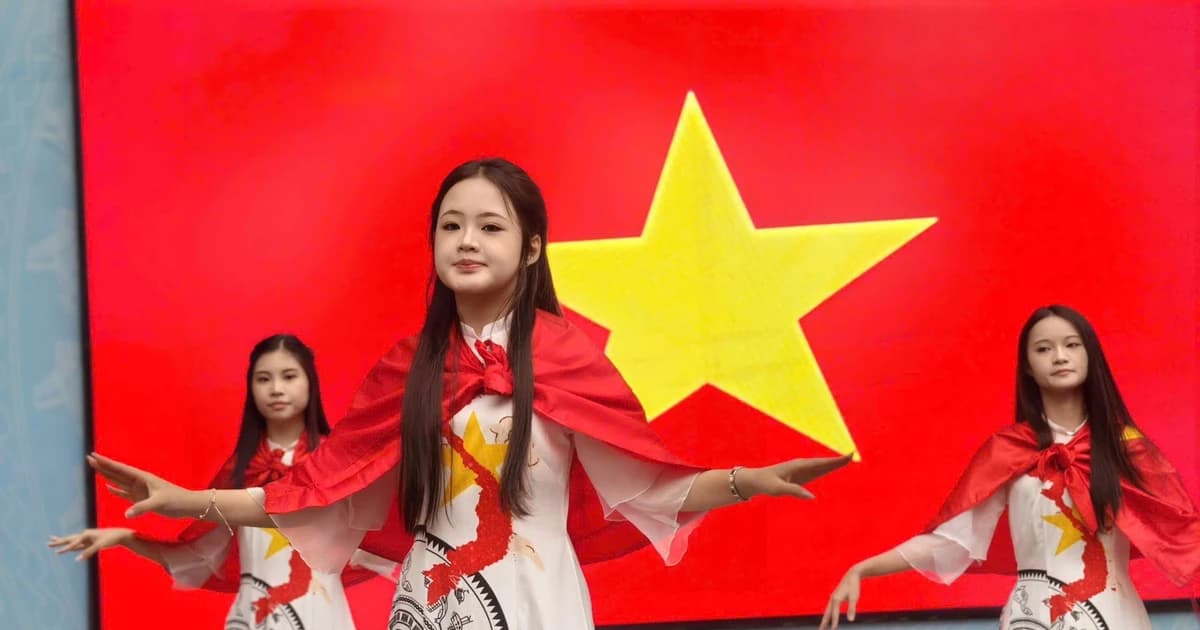 Tạo sân chơi bổ ích để học sinh tránh xa khói thuốc lá
