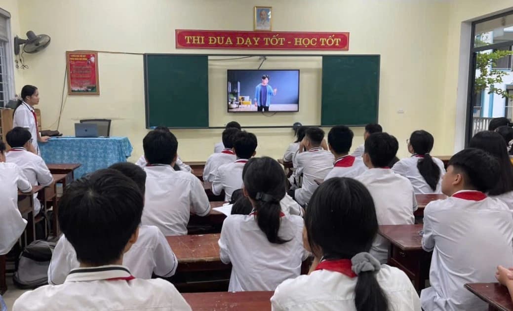 Xây dựng trường học không khói thuốc: Bền bỉ bằng… kỷ luật mềm